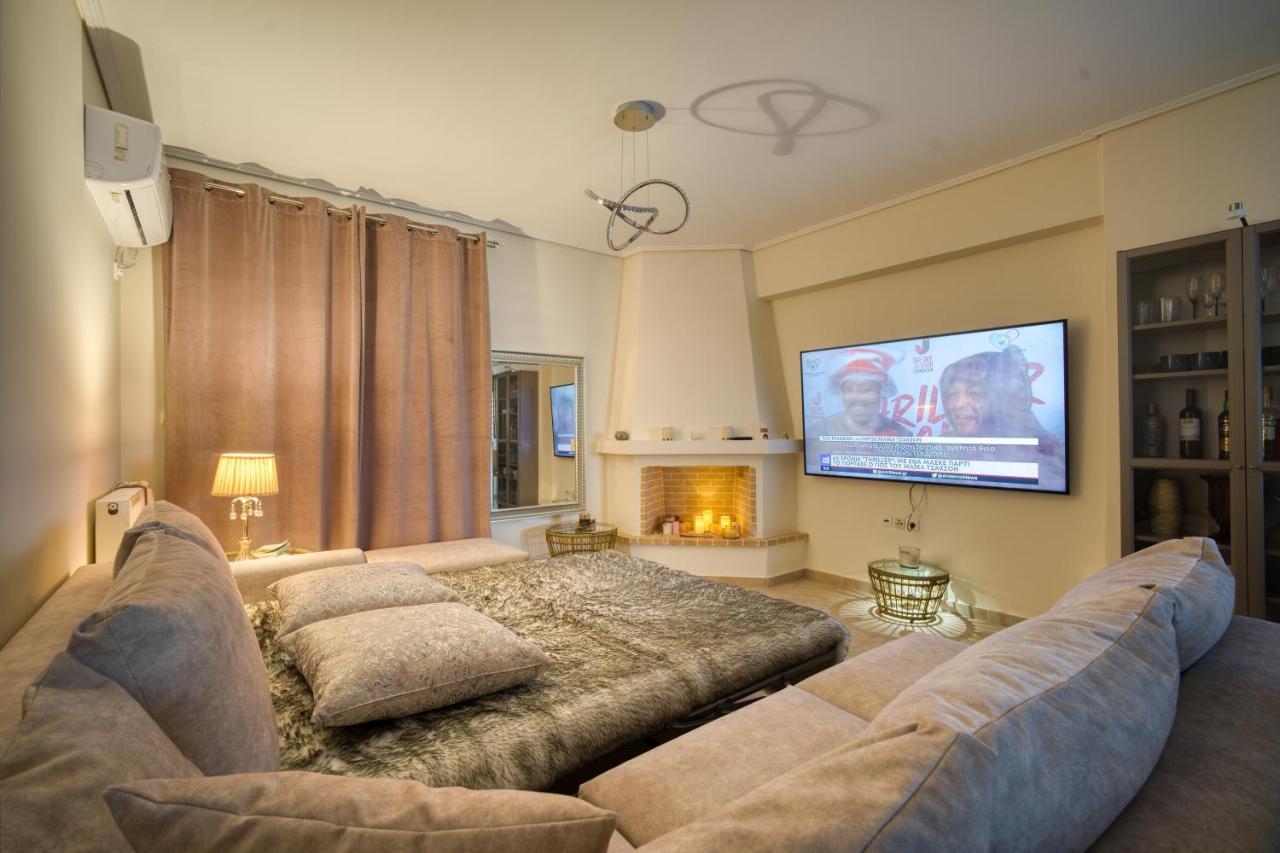 Sea & Mountain Apartment Close To Port And City Lávrion Eksteriør bilde
