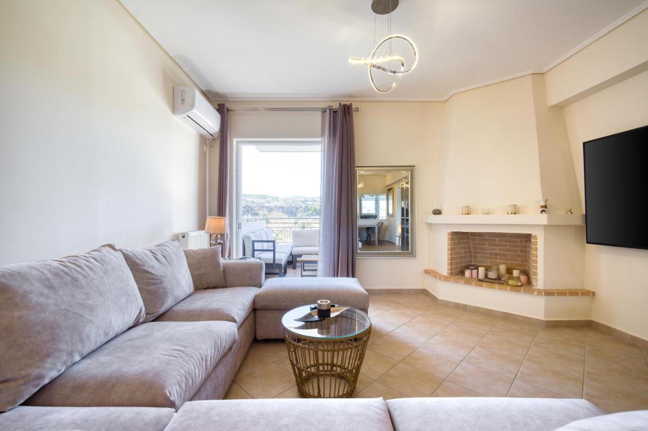 Sea & Mountain Apartment Close To Port And City Lávrion Eksteriør bilde