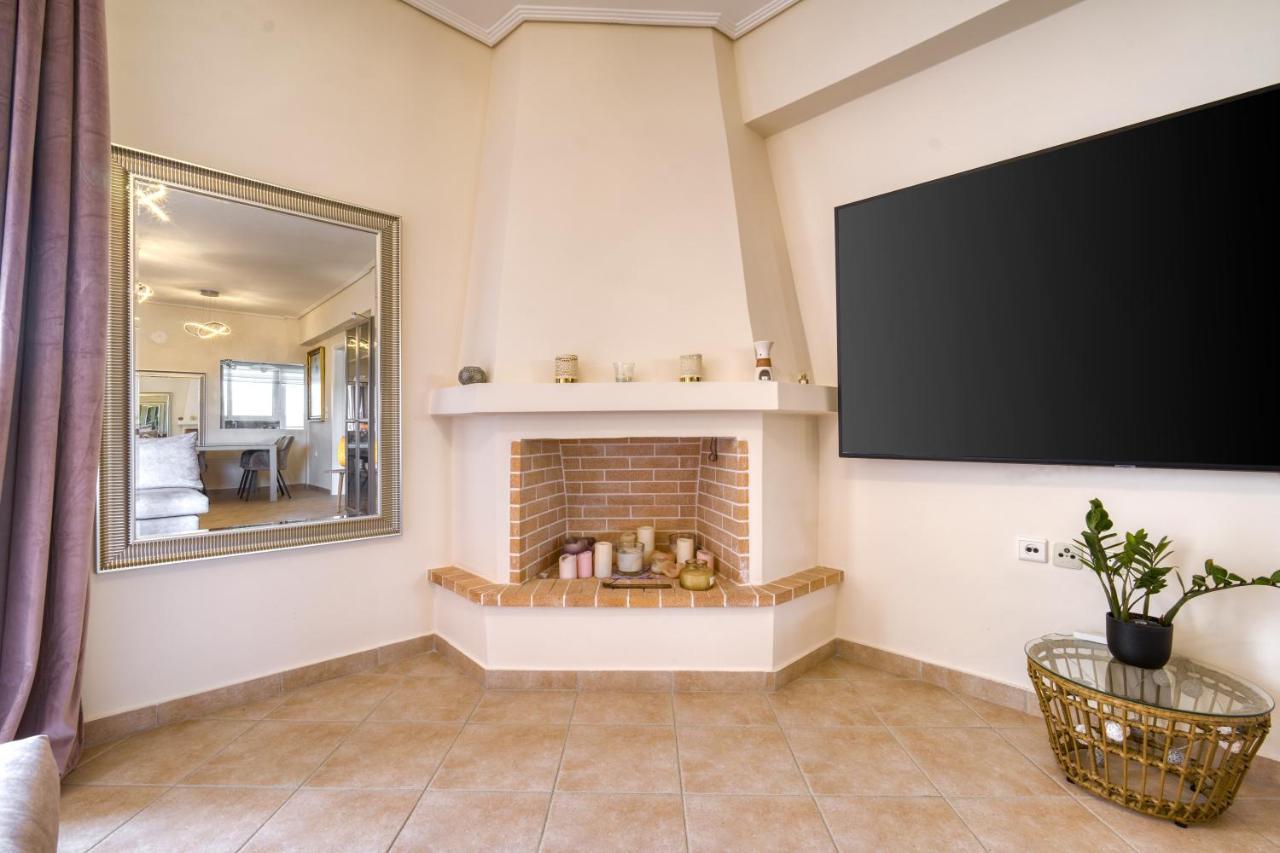Sea & Mountain Apartment Close To Port And City Lávrion Eksteriør bilde