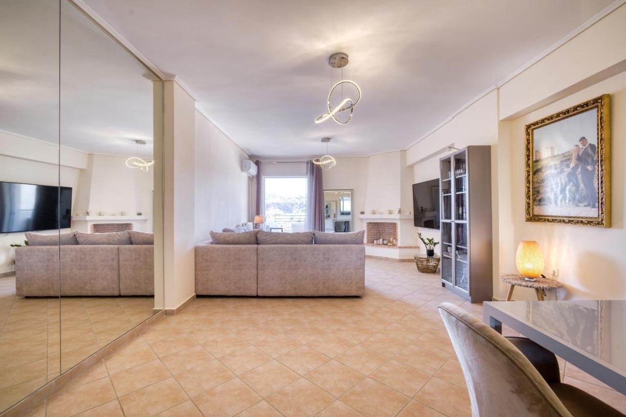 Sea & Mountain Apartment Close To Port And City Lávrion Eksteriør bilde